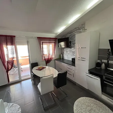 Family-friendly With Swimming Pool Pag - 22607 Апартаменты Паг
