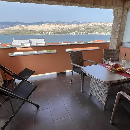 Family-friendly With Swimming Pool Pag - 22607 Apartmán Pag Town